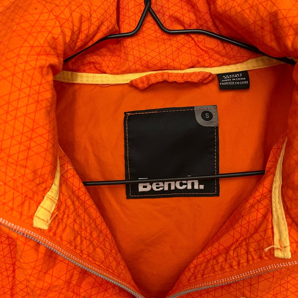 Bench Jacket - Picture 2 of 7